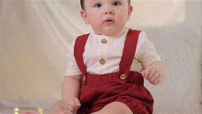 كانت تركض وهي مرعوبة وخلفها 