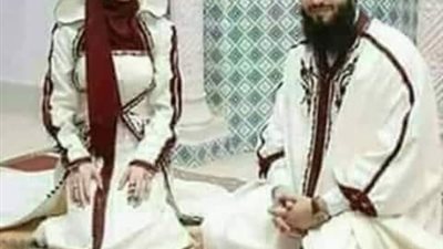 إمرأة لا تستطيع أن ترفع بصرها على زوجها لمدة ثلاثة شهور