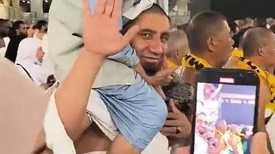 طبيبة سعودية ..تقول دخل علي رجل يسمى محمد في 30 من عمره ، و معه أم يحضنها
