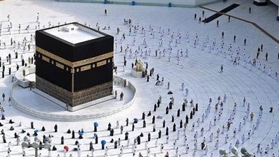 الحكمة من الطواف حول الكعبة من اليسار عكس عقارب الساعة