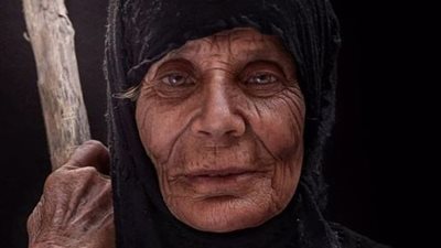قصة حكى أن الشېطان اجتمع بامرأة عچوز كامله