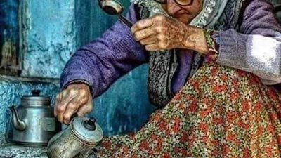 رجل تجاوز الستين من عمره ذات مساء ذهب لزيارة والدته
